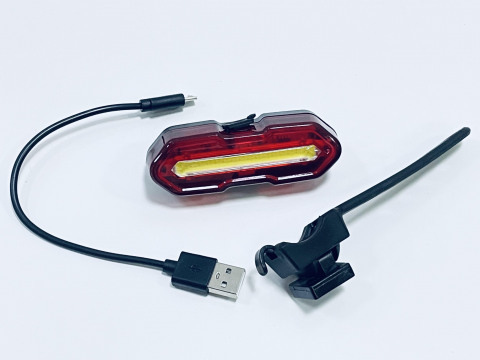 Сигнал стоп с USB зарядкой L205, код 40532