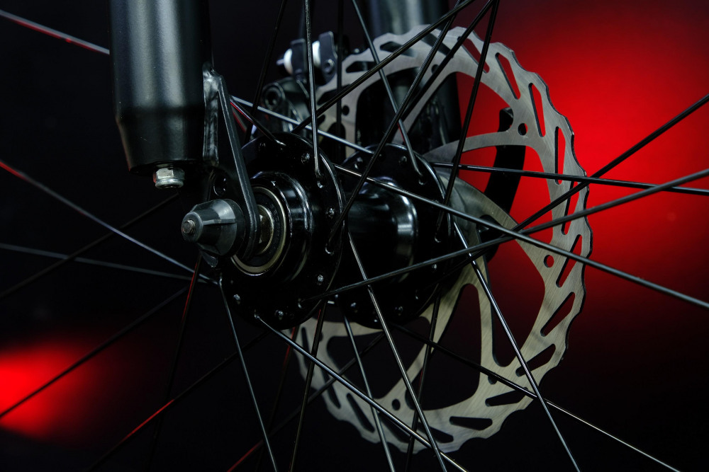 Lorak Sel 8800 Матовый Чёрный/Красный 21р (на рост 183-190)