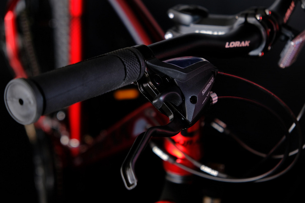 Lorak M-04 Prom Красный/Чёрный 19р (на рост 171-182)